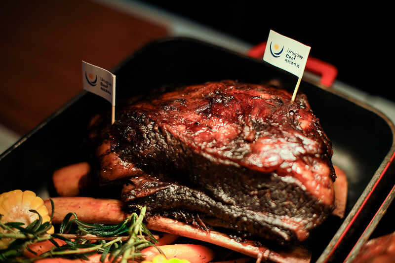 Uruguay impulsa la promoción de sus carnes de altacalidad en China con su presencia en CIIE y FHC2025
